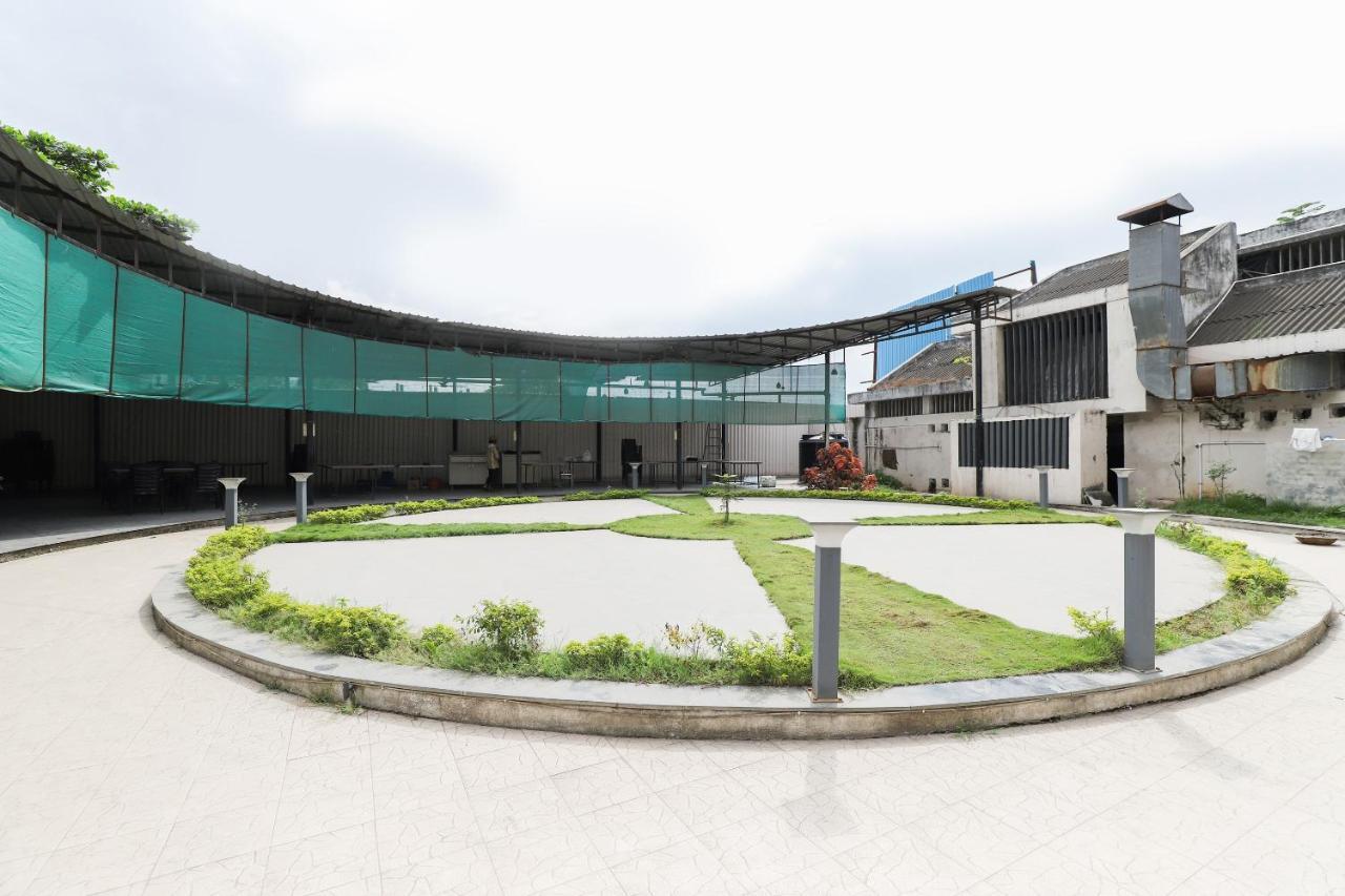 Oyo 62746 Hotel Siddharth Marwad Exterior photo